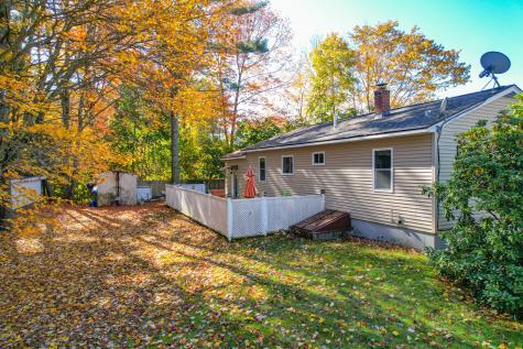 21 Barrows Drive Topsham ME 04086