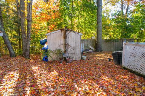 21 Barrows Drive Topsham ME 04086