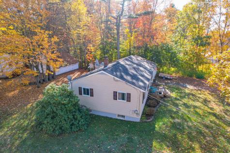 21 Barrows Drive Topsham ME 04086