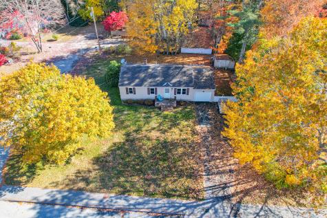 21 Barrows Drive Topsham ME 04086