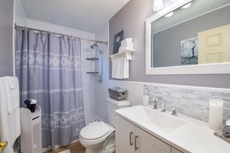 21 Barrows Drive Topsham ME 04086