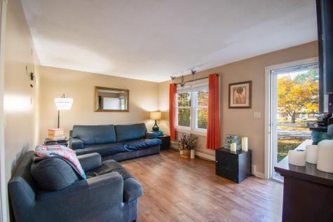 21 Barrows Drive Topsham ME 04086