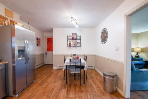 21 Barrows Drive Topsham ME 04086