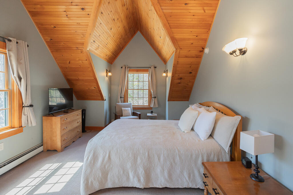 8 Sunset Lane Kingfield ME 04947