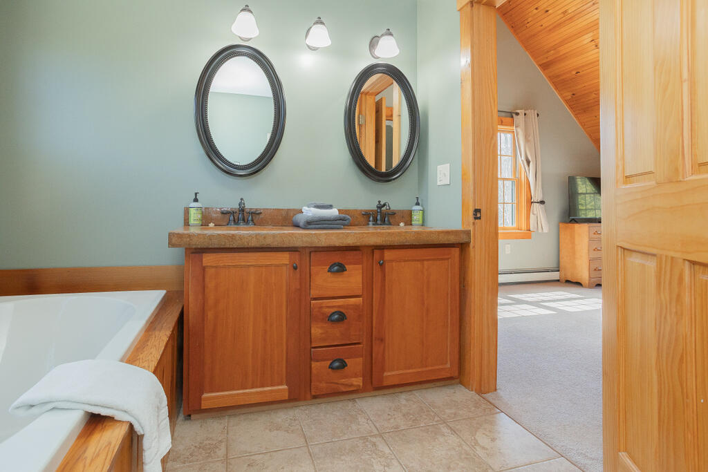 8 Sunset Lane Kingfield ME 04947