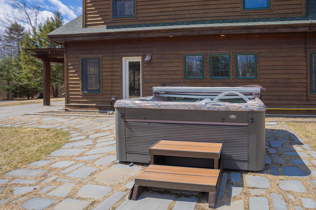 8 Sunset Lane Kingfield ME 04947