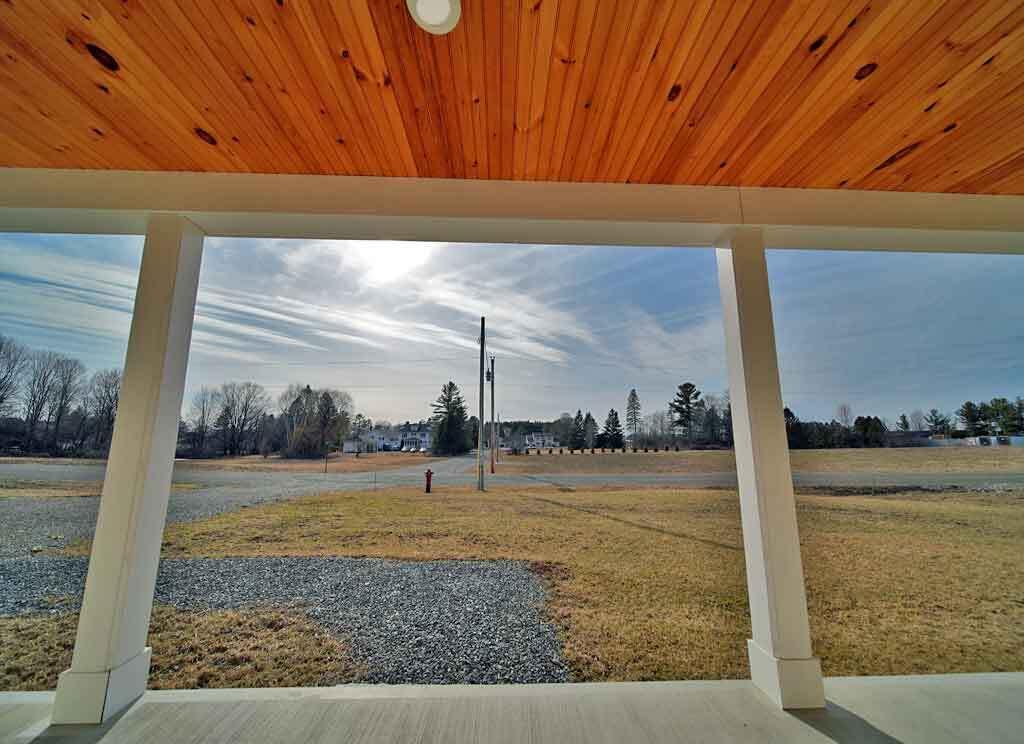 15 Lilac Lane Houlton ME 04730
