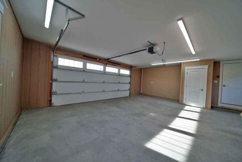 15 Lilac Lane Houlton ME 04730
