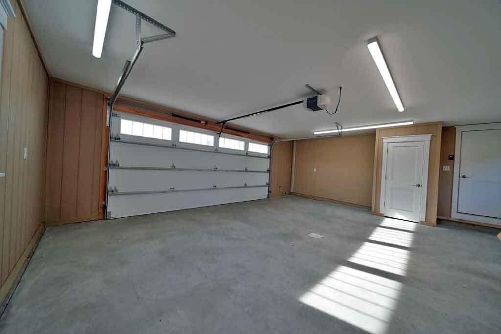 15 Lilac Lane Houlton ME 04730