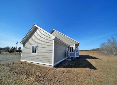 15 Lilac Lane Houlton ME 04730