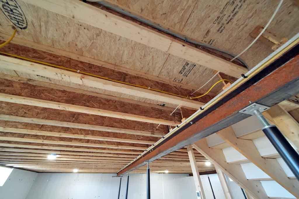 15 Lilac Lane Houlton ME 04730