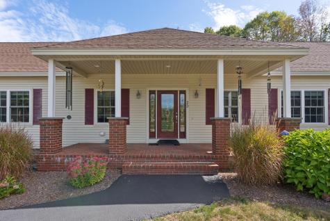 29 Victoria Lane Windham ME 04062