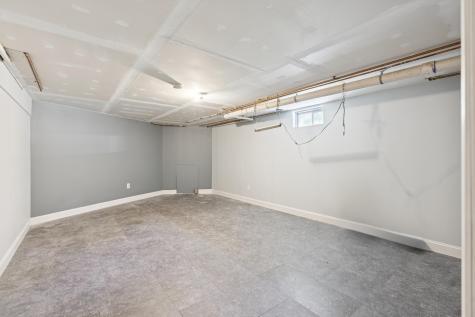 29 Victoria Lane Windham ME 04062