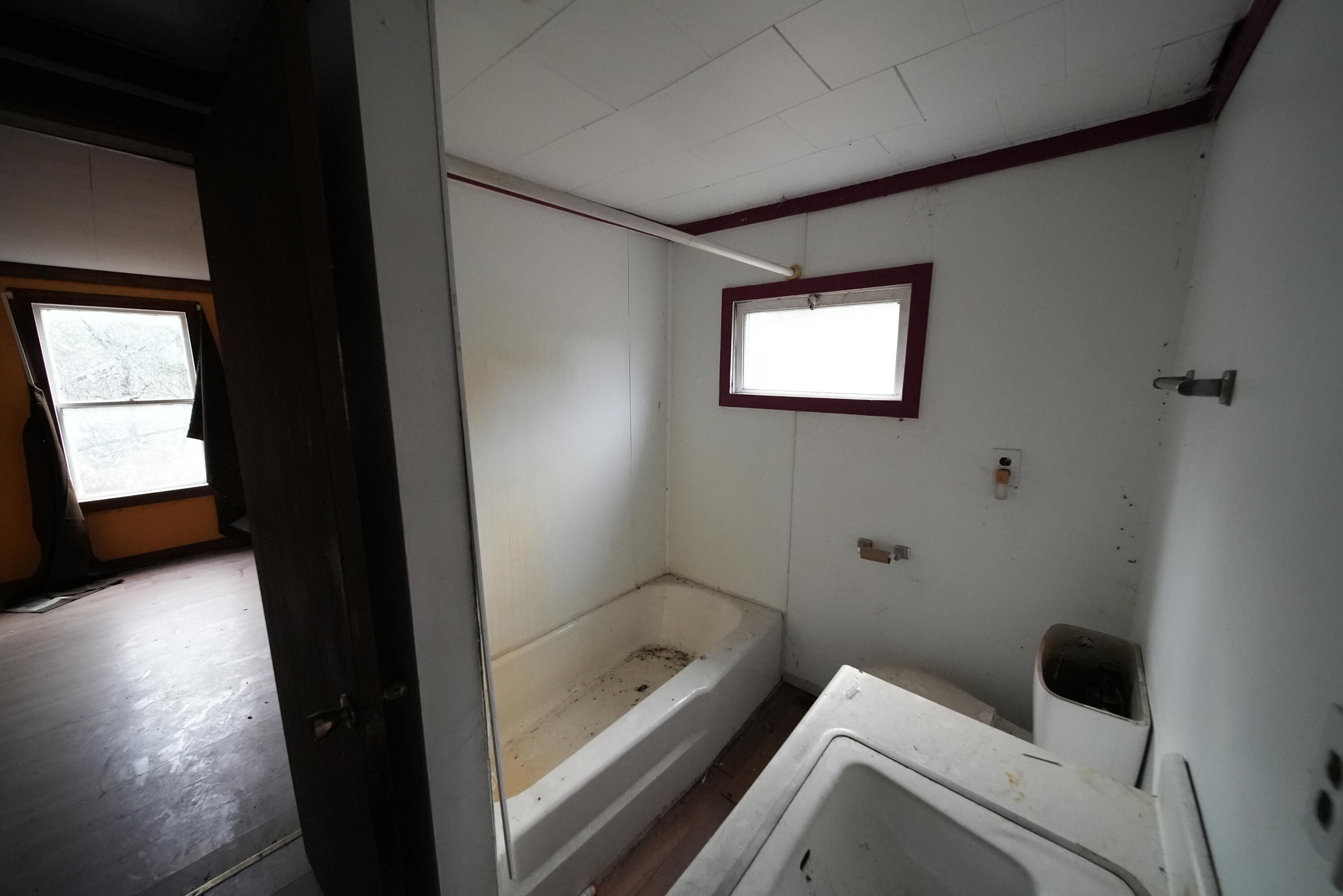 228 U.s. Route 1 Bridgewater ME 04735