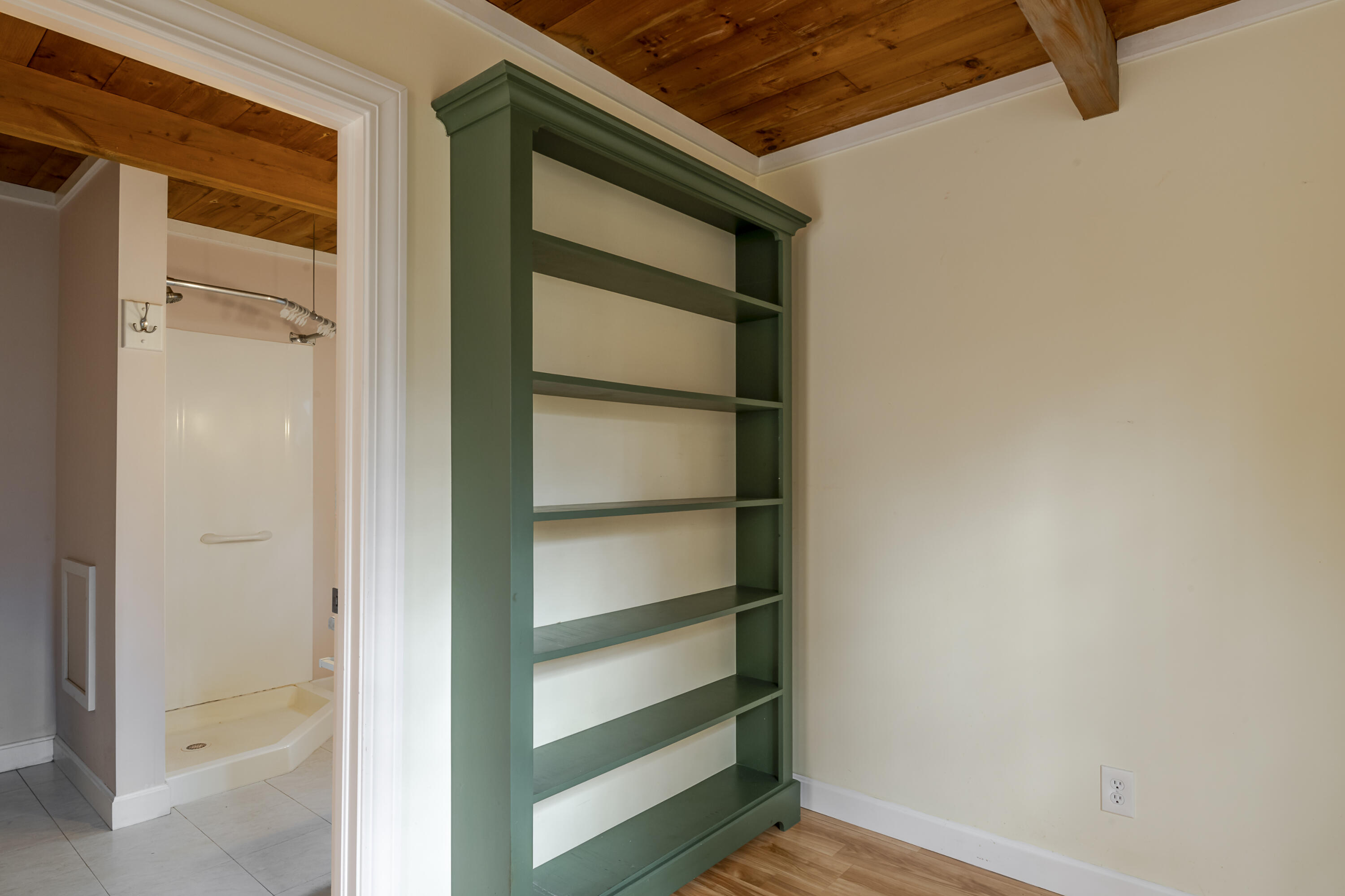 12 Tank Farm Lane Bath ME 04530