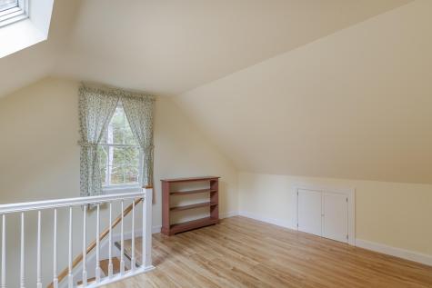 12 Tank Farm Lane Bath ME 04530