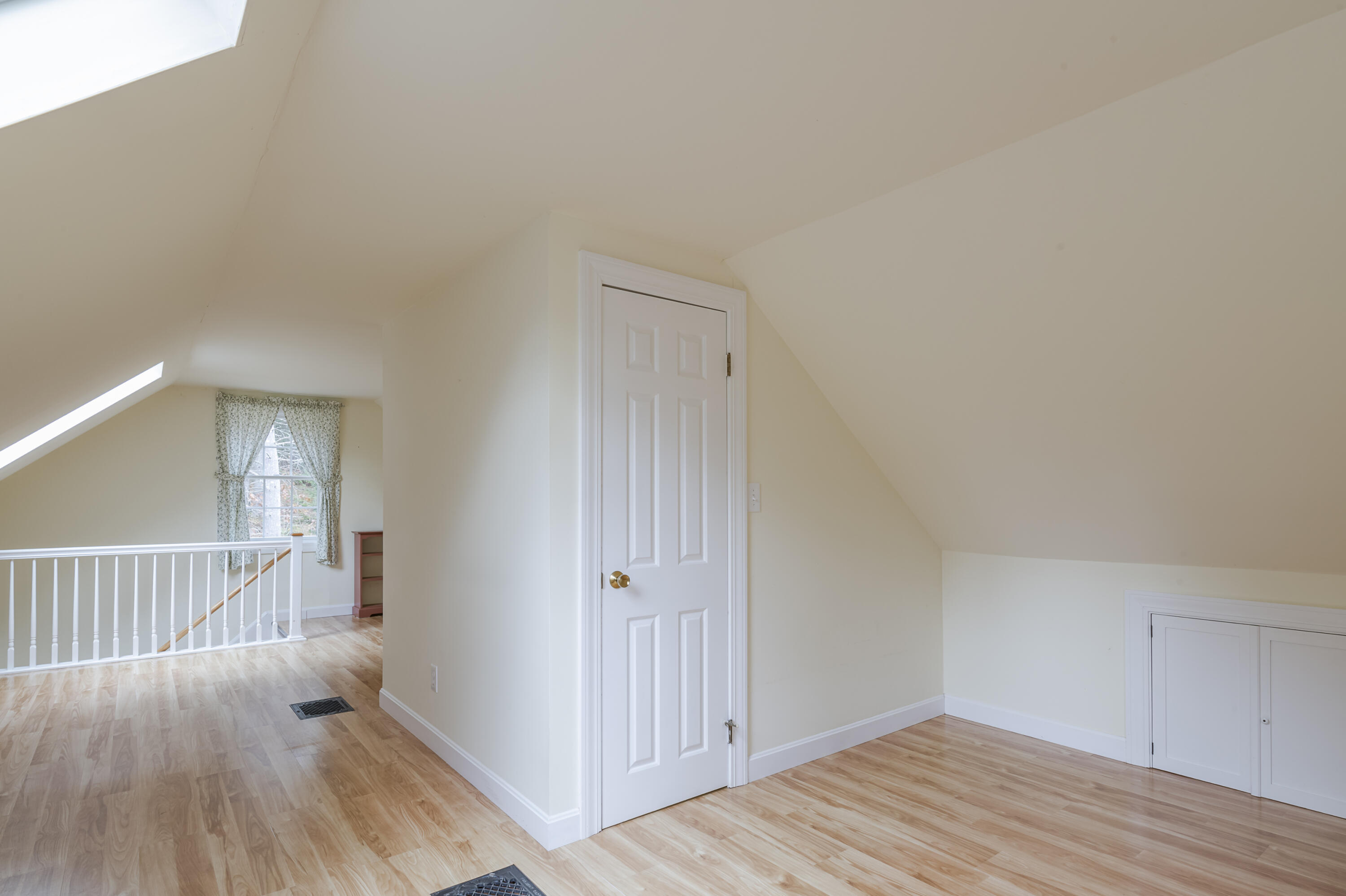 12 Tank Farm Lane Bath ME 04530