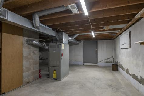 12 Tank Farm Lane Bath ME 04530