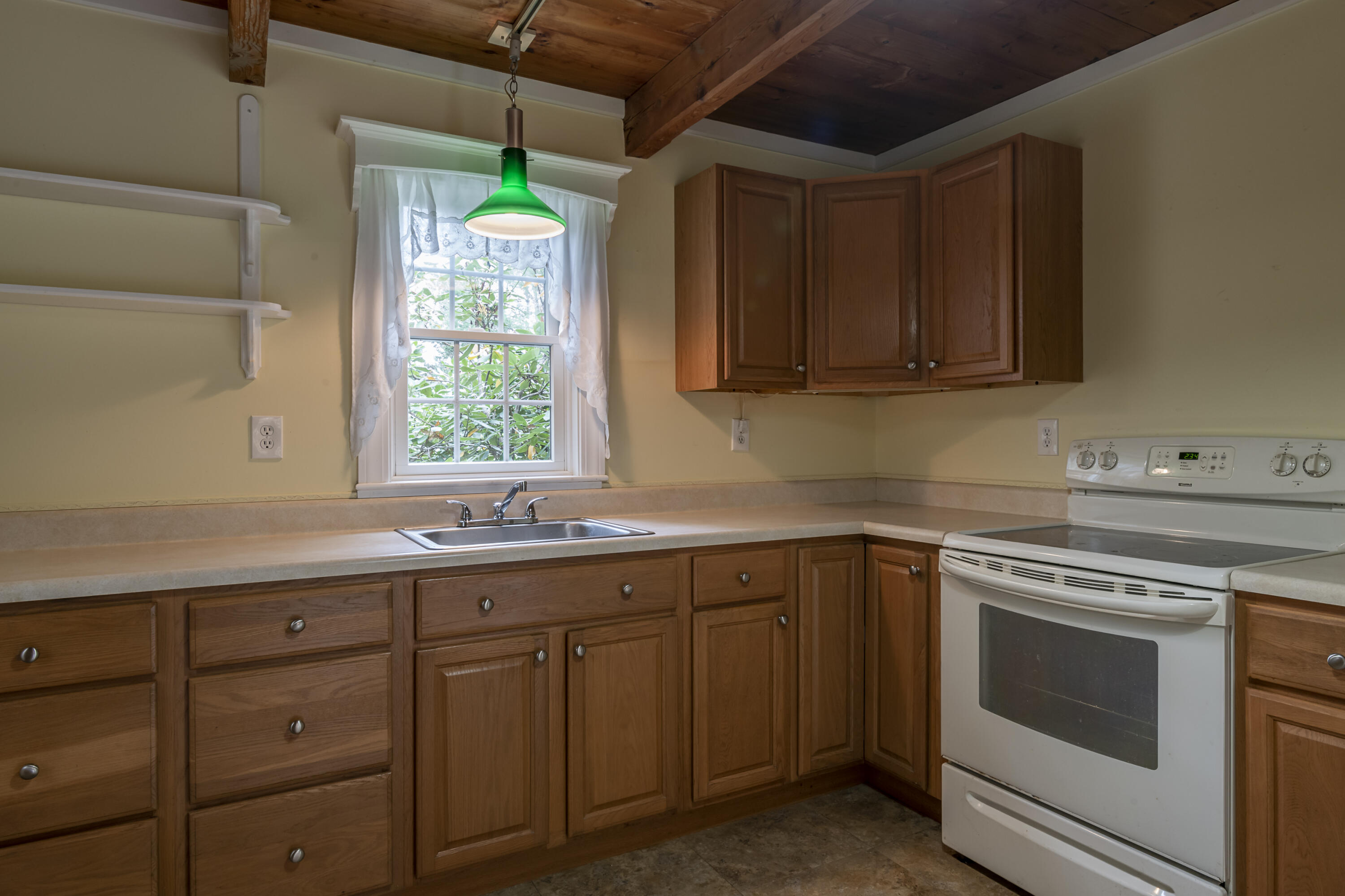 12 Tank Farm Lane Bath ME 04530