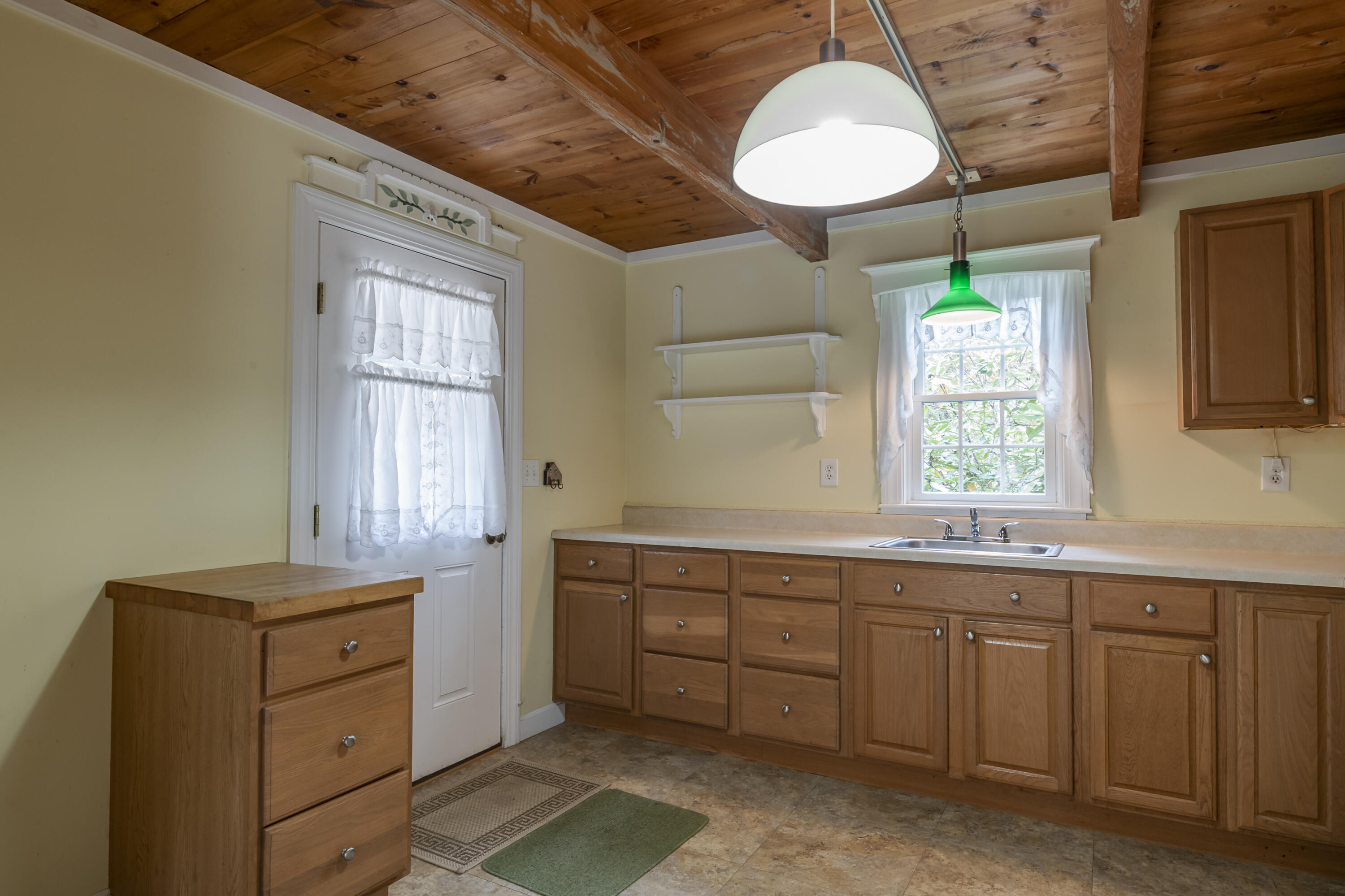 12 Tank Farm Lane Bath ME 04530