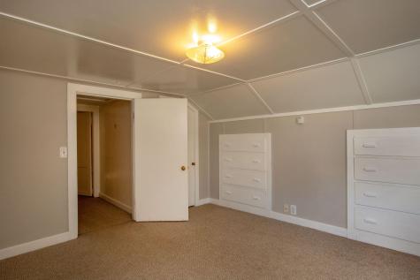 6 Shirley Street Lewiston ME 04240