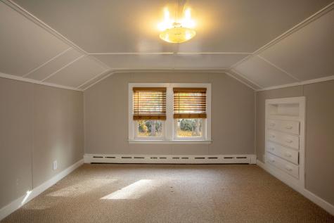 6 Shirley Street Lewiston ME 04240