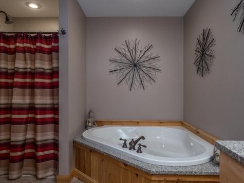 59 Douglass Road Newry ME 04261