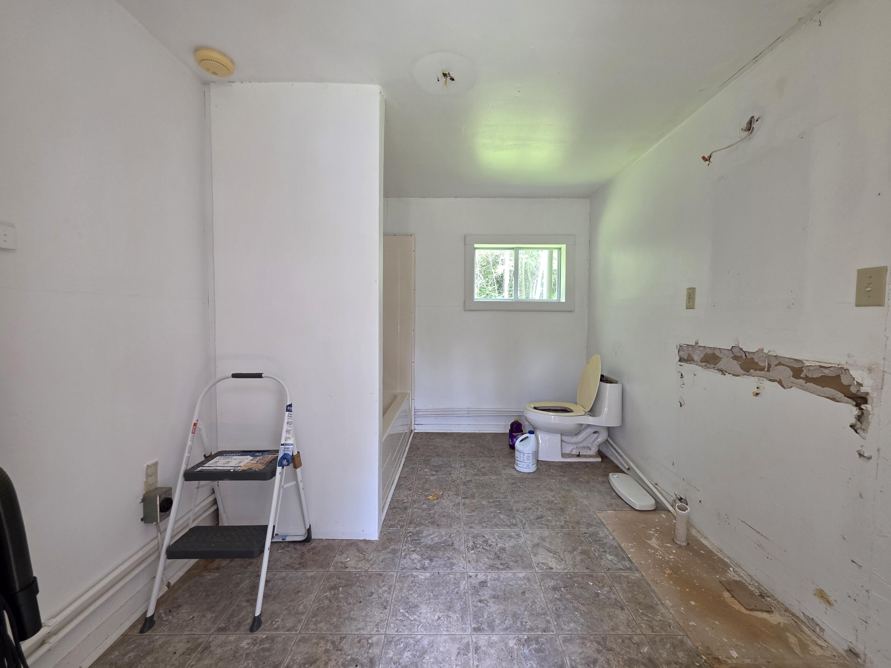 38 Andrews Road Drew Plt ME 04497