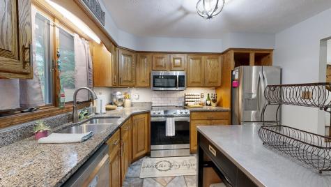 521 Stevens Mill Road Auburn ME 04210