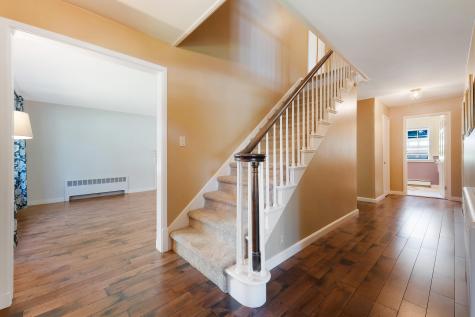 36 Woodlawn Avenue Auburn ME 04210