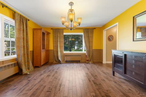 36 Woodlawn Avenue Auburn ME 04210