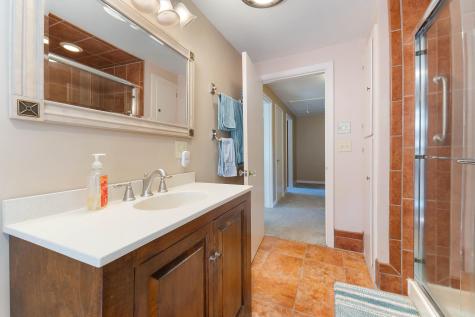 36 Woodlawn Avenue Auburn ME 04210