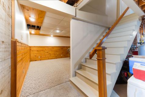 36 Woodlawn Avenue Auburn ME 04210