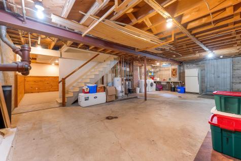 36 Woodlawn Avenue Auburn ME 04210