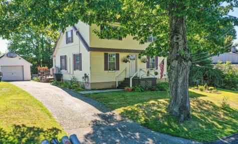 23 Pond Street Bucksport ME 04416