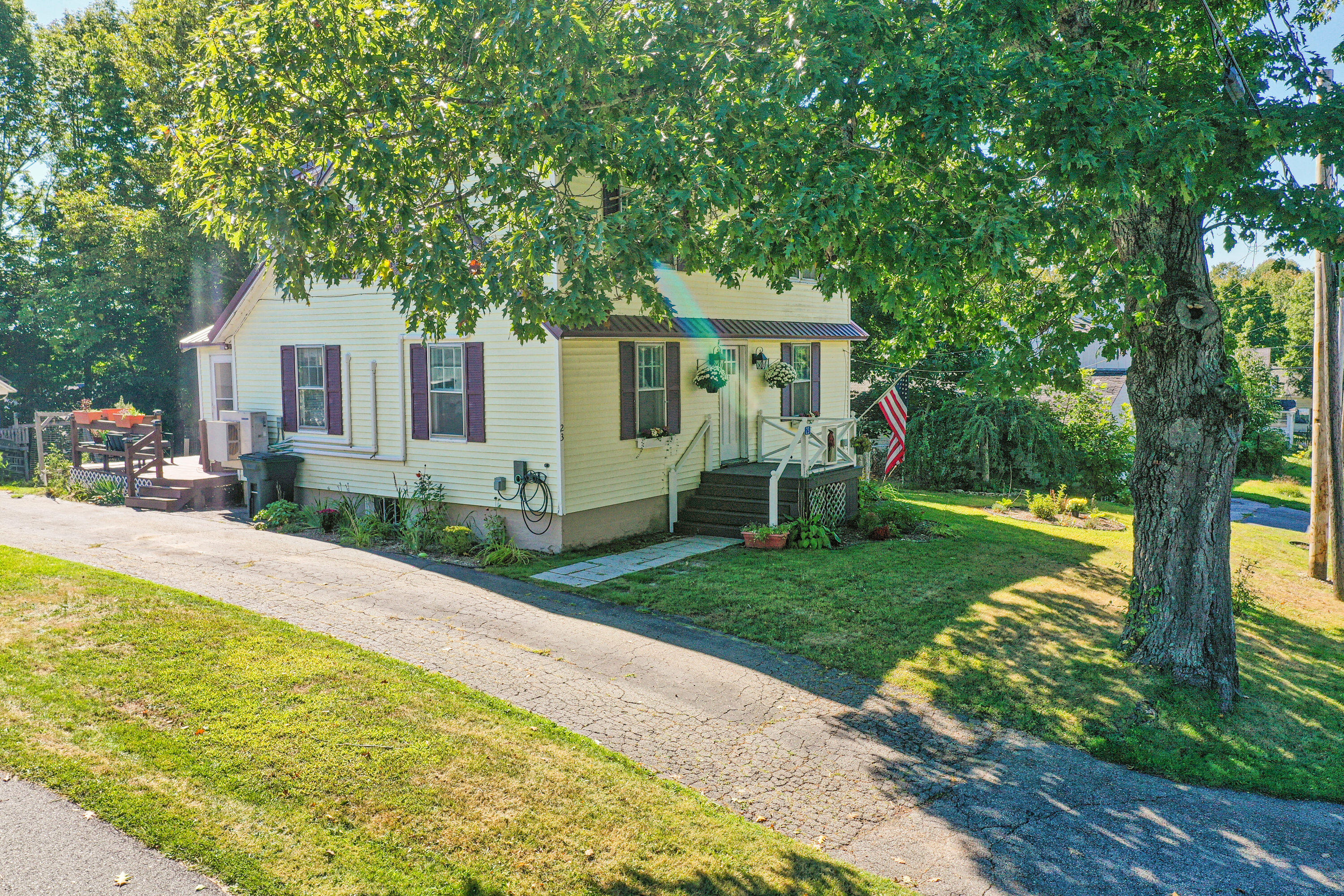 23 Pond Street Bucksport ME 04416