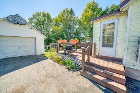 23 Pond Street Bucksport ME 04416