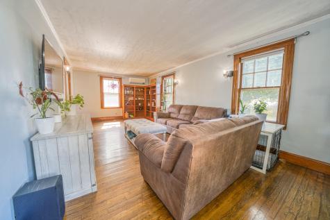 23 Pond Street Bucksport ME 04416