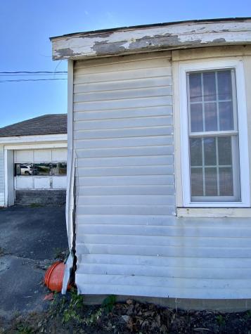 98 Auburn Road Turner ME 04282