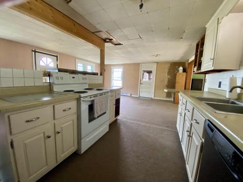 98 Auburn Road Turner ME 04282