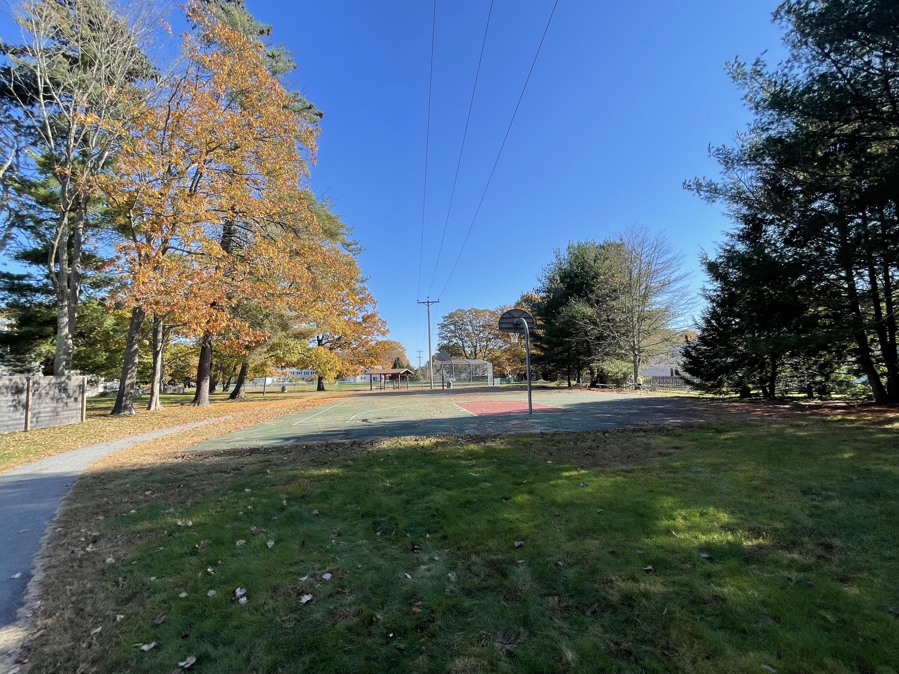 18 Shobe Avenue Brunswick ME 04011
