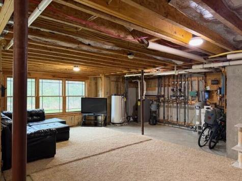 30 Woodhaven Drive Lewiston ME 04240