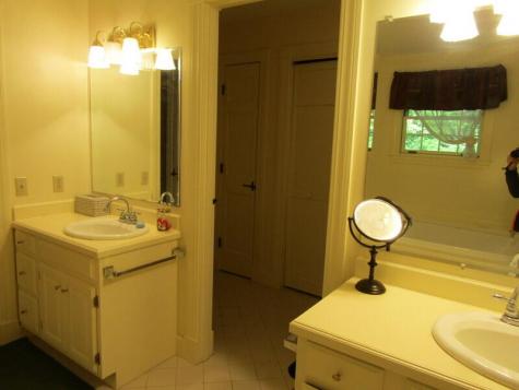 87 Coachman Avenue Auburn ME 04210