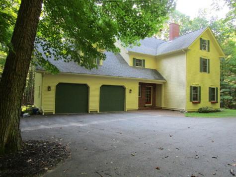 87 Coachman Avenue Auburn ME 04210
