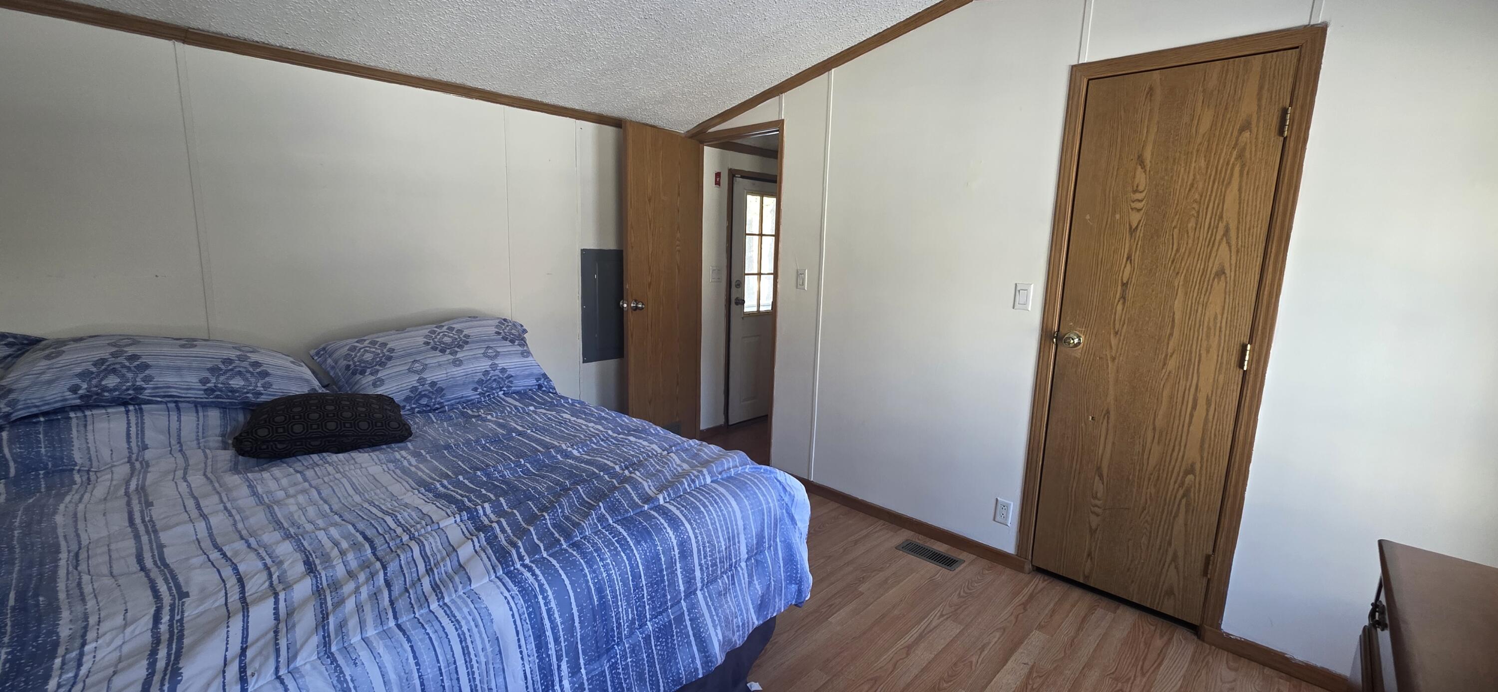 10 E Oxford Road Oxford ME 04270