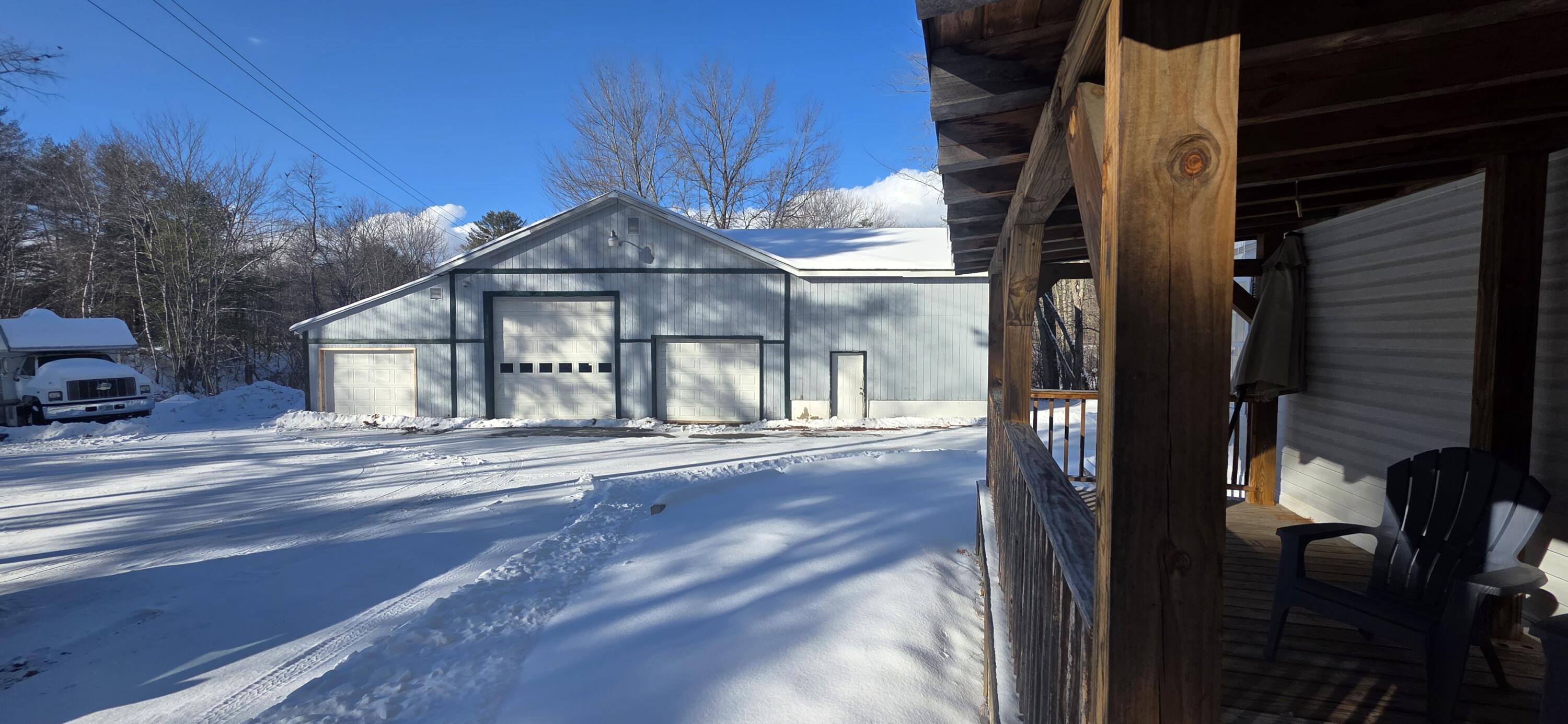 10 E Oxford Road Oxford ME 04270