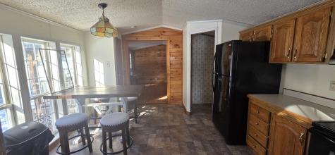 10 E Oxford Road Oxford ME 04270