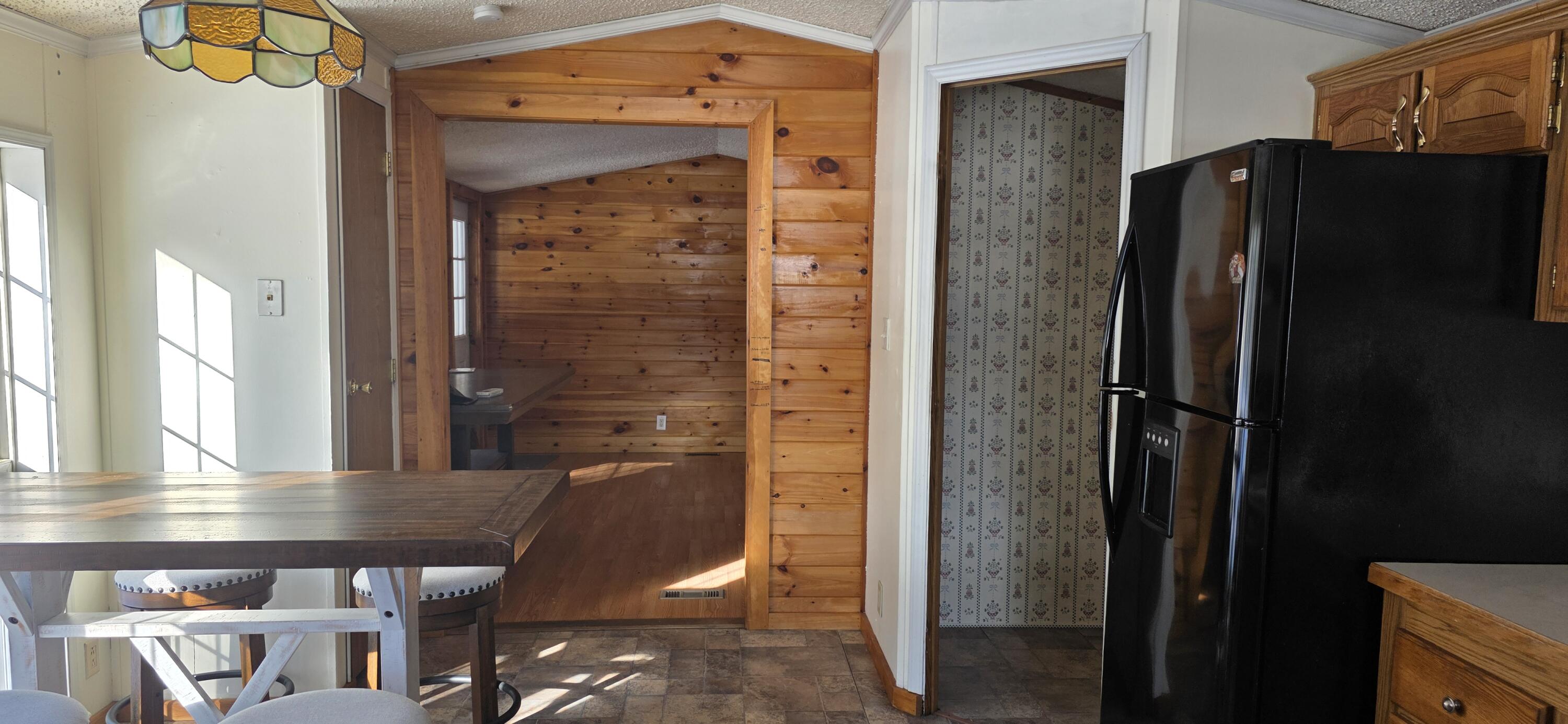 10 E Oxford Road Oxford ME 04270