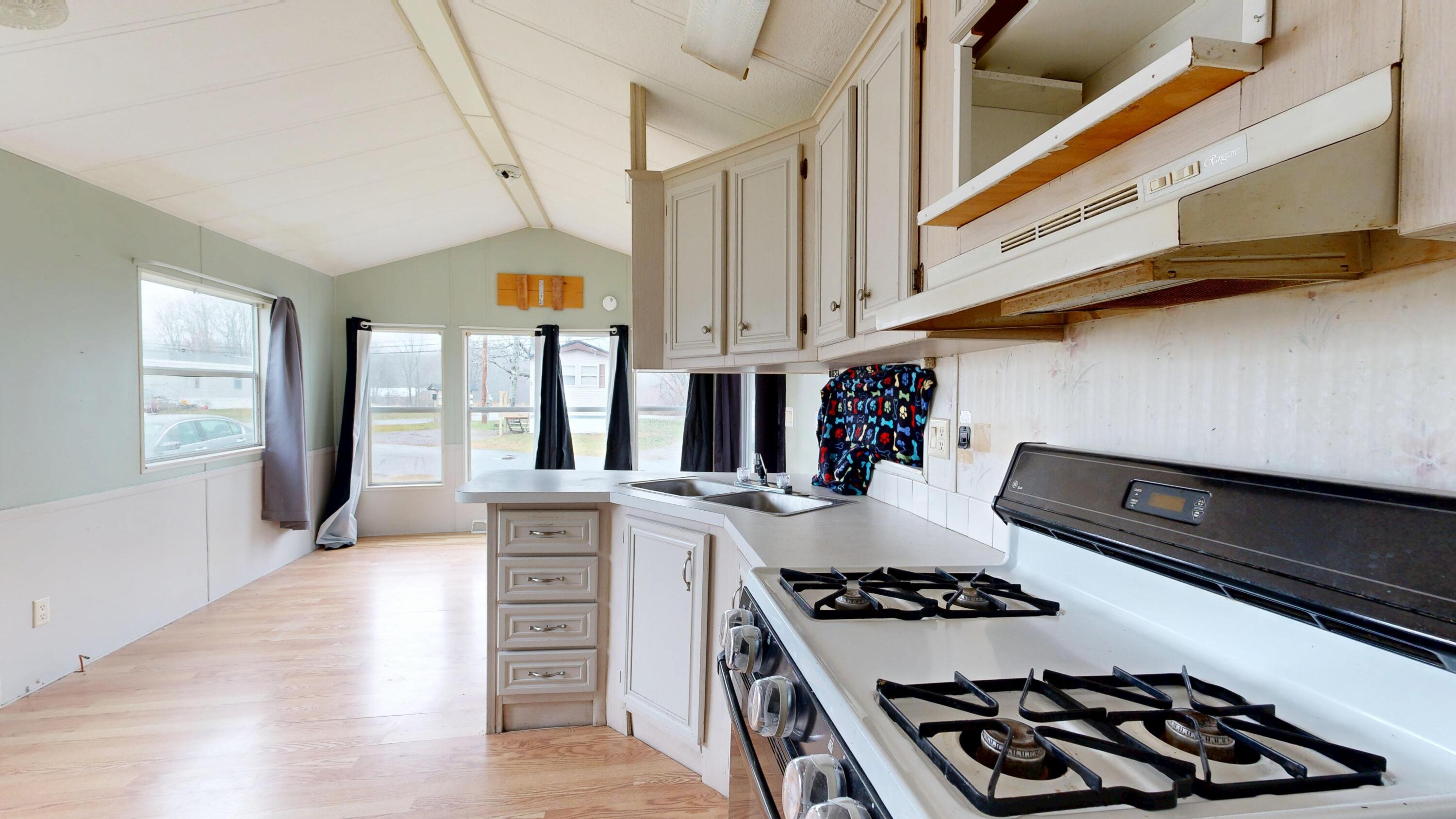 285 Birch Point Road Wiscasset ME 04578