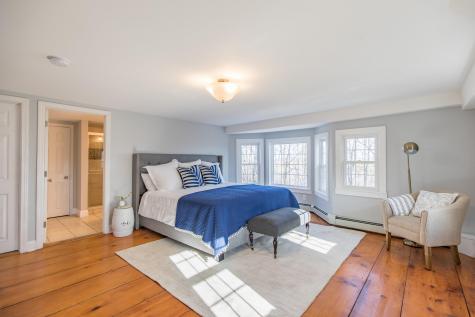 54 Brook Road Falmouth ME 04105